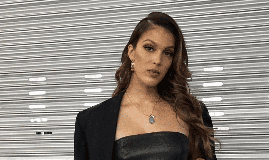 Iris Mittenaere : sa grand-mère décède, elle décide d'agir