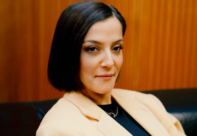 Camille Lellouche épuisée : elle demande de l'aide à son bébé