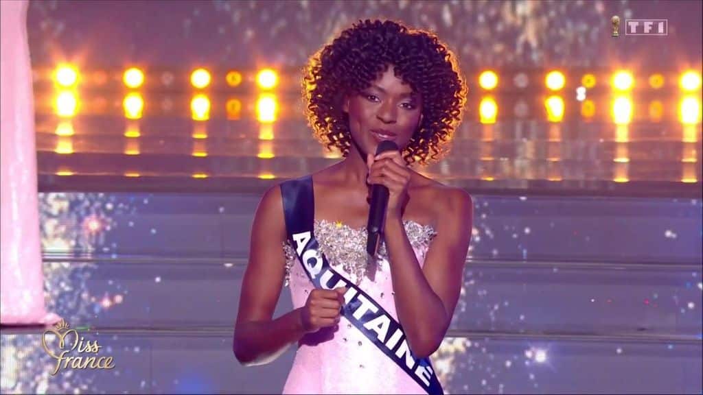 Miss France 2023 : pourquoi Miss Aquitaine a été incapable d’aligner deux mots