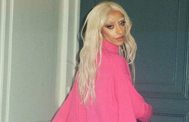 Bilal Hassani s'affiche dénudé dans les bras de François Sagat, acteur de charme gay