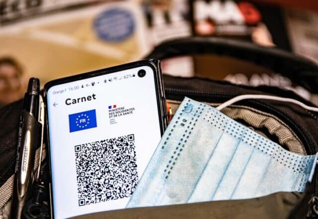 Covid-19 : cinq personnes jugées pour avoir vendu 11 000 faux passes sanitaires