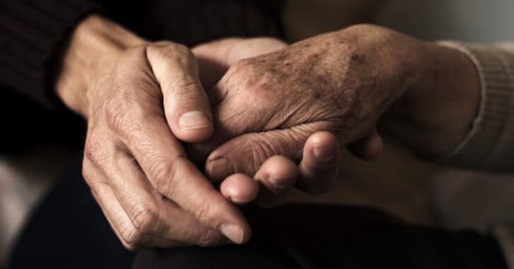 Une grand-mère de 100 ans tuée à coups de hache par son petit fils