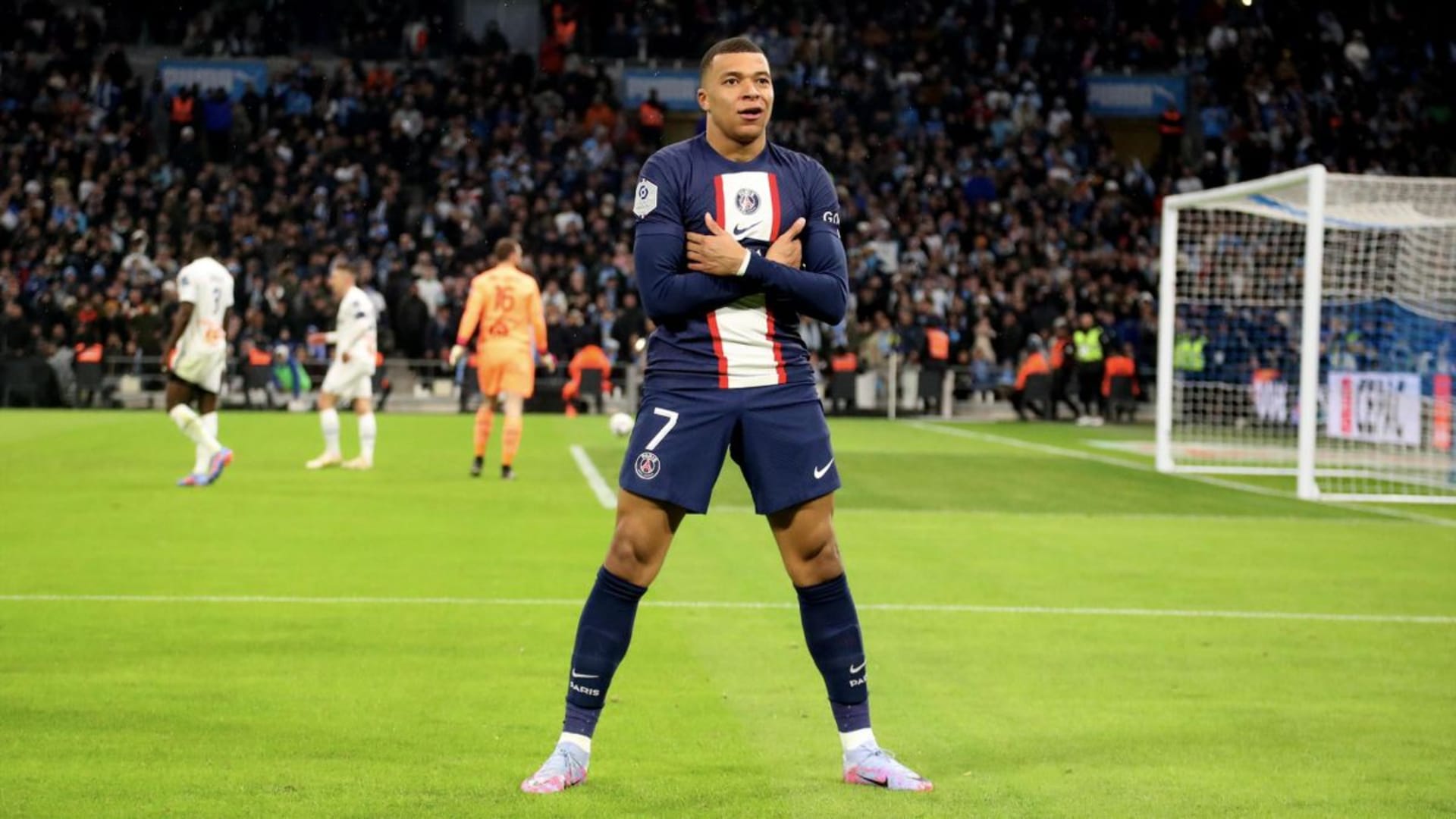 Kylian Mbappé : la somme astronomique que toucherait le footballeur par mois se précise