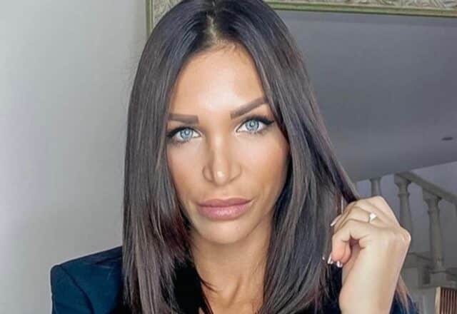 Julia Paredes : complexée, elle s'explique sur sa prochaine intervention chirurgicale