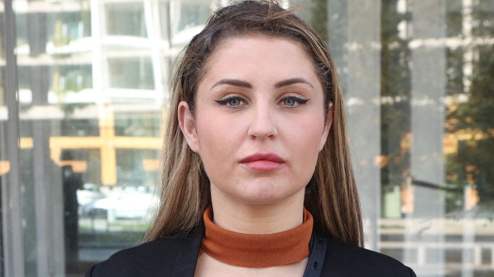 "Va crever" : harcelée, Amandine Pellissard montre le contenu de la terrible lettre de menace reçue chez elle