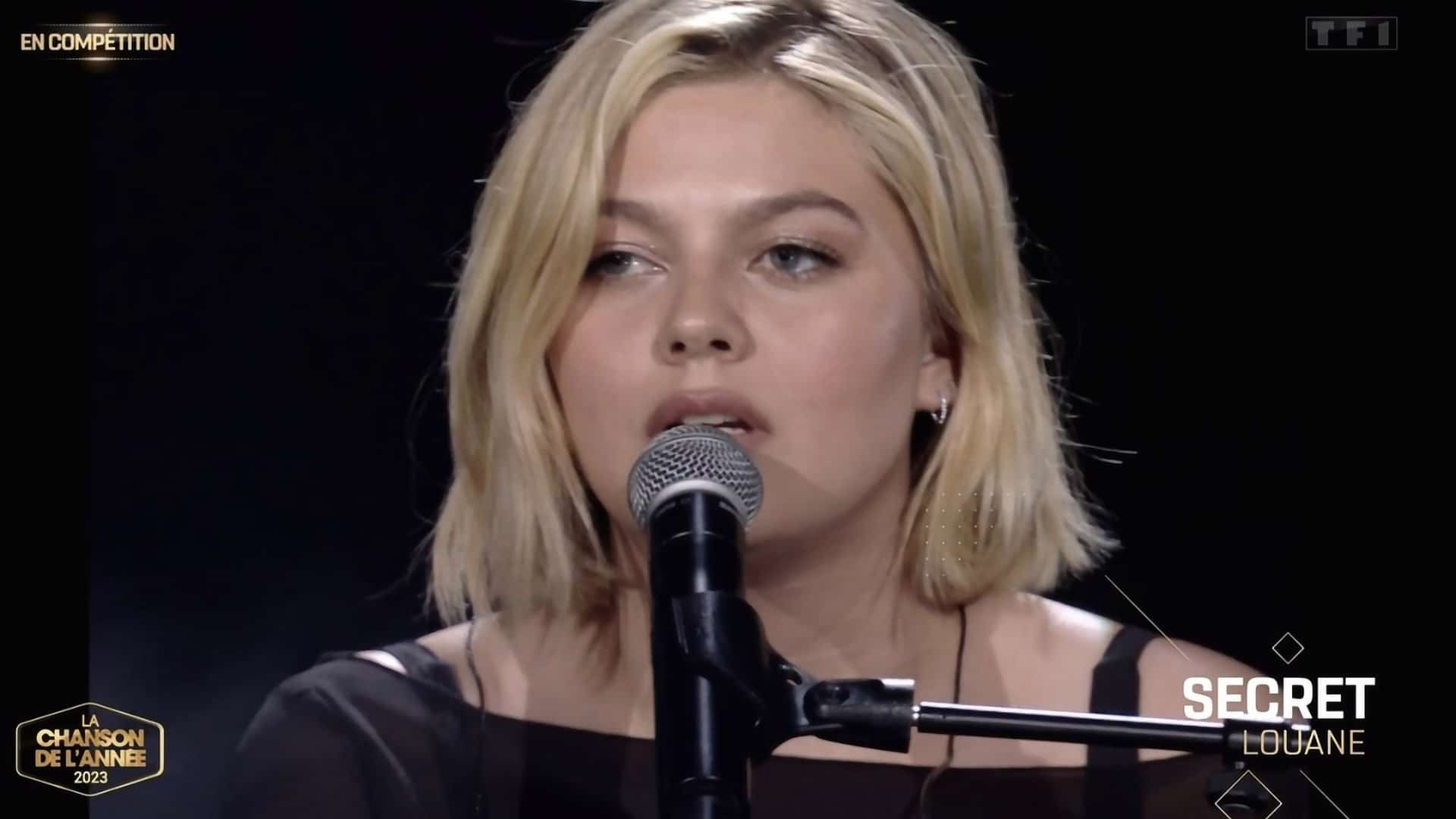 La Chanson de l’année : Louane victime d’un problème de son, elle s’agace