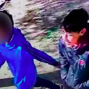 'C'est un psychopathe' : un adolescent de 13 ans ôte la vie à son ami d'enfance à l'heure du déjeuner