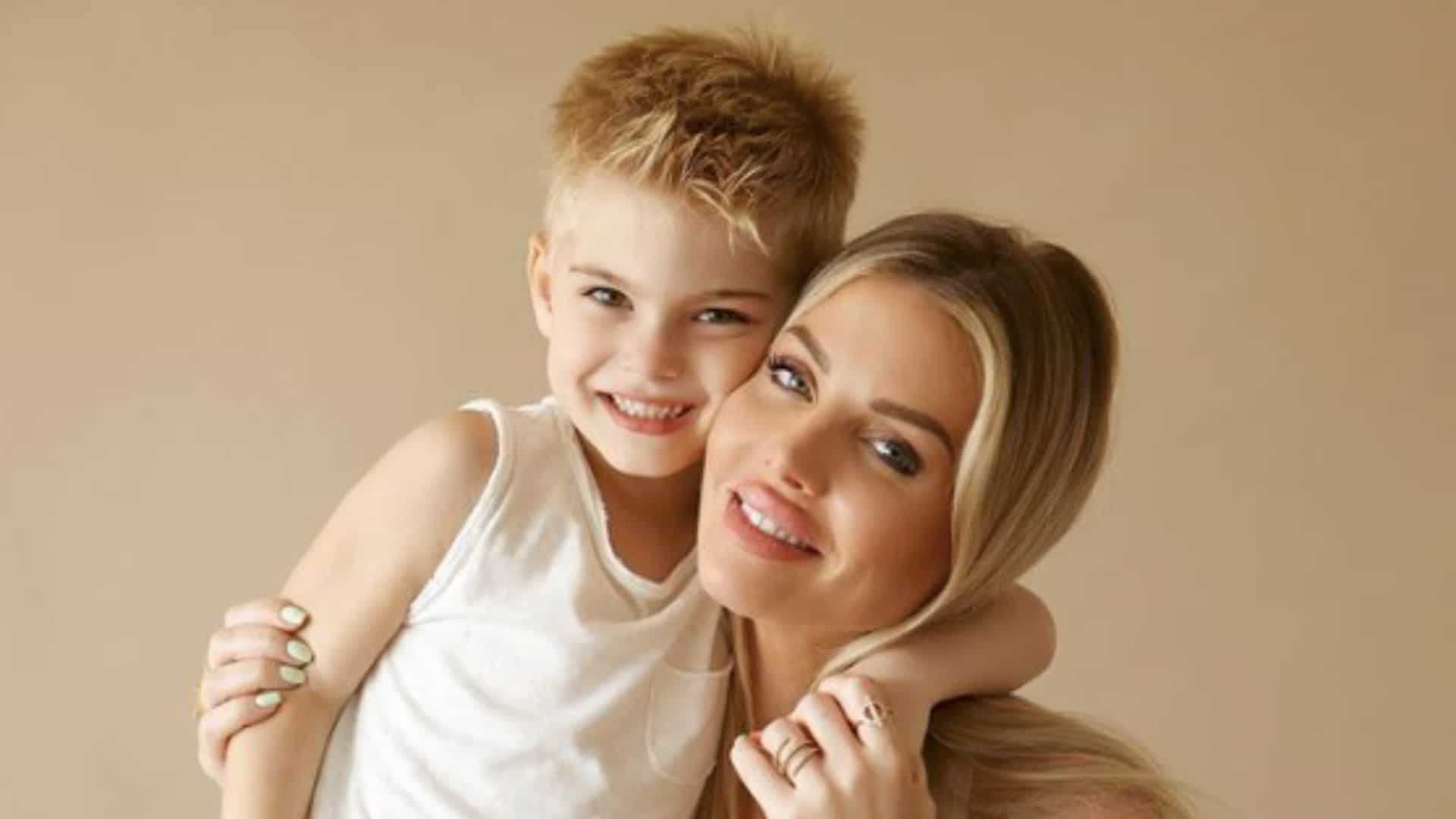 'Ne jamais traiter un enfant de...' : Jessica Thivenin vivement critiquée par les internautes après avoir grondé son fils