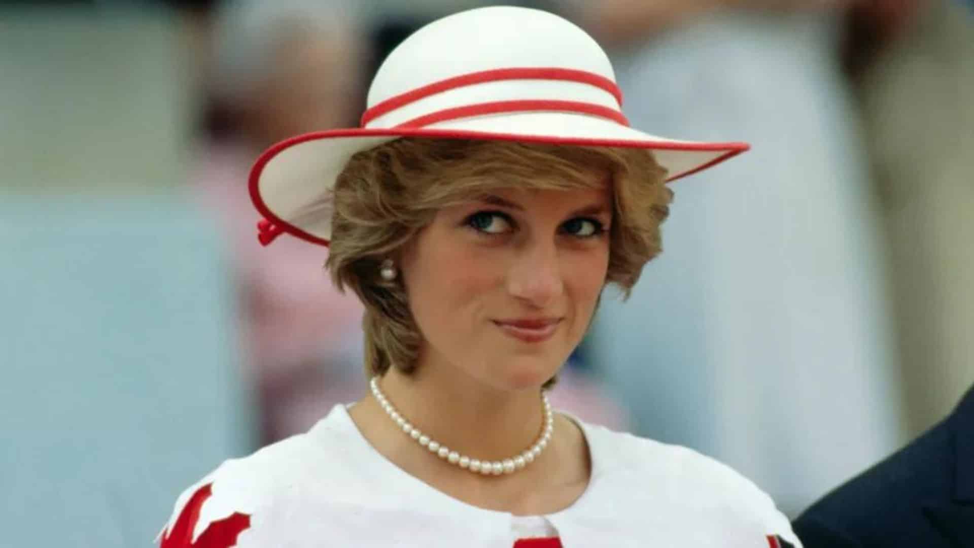 'Je pense qu'il y a peut-être quelqu'un d'autre' : une lettre de Lady Diana avant son divorce de Charles refait surface