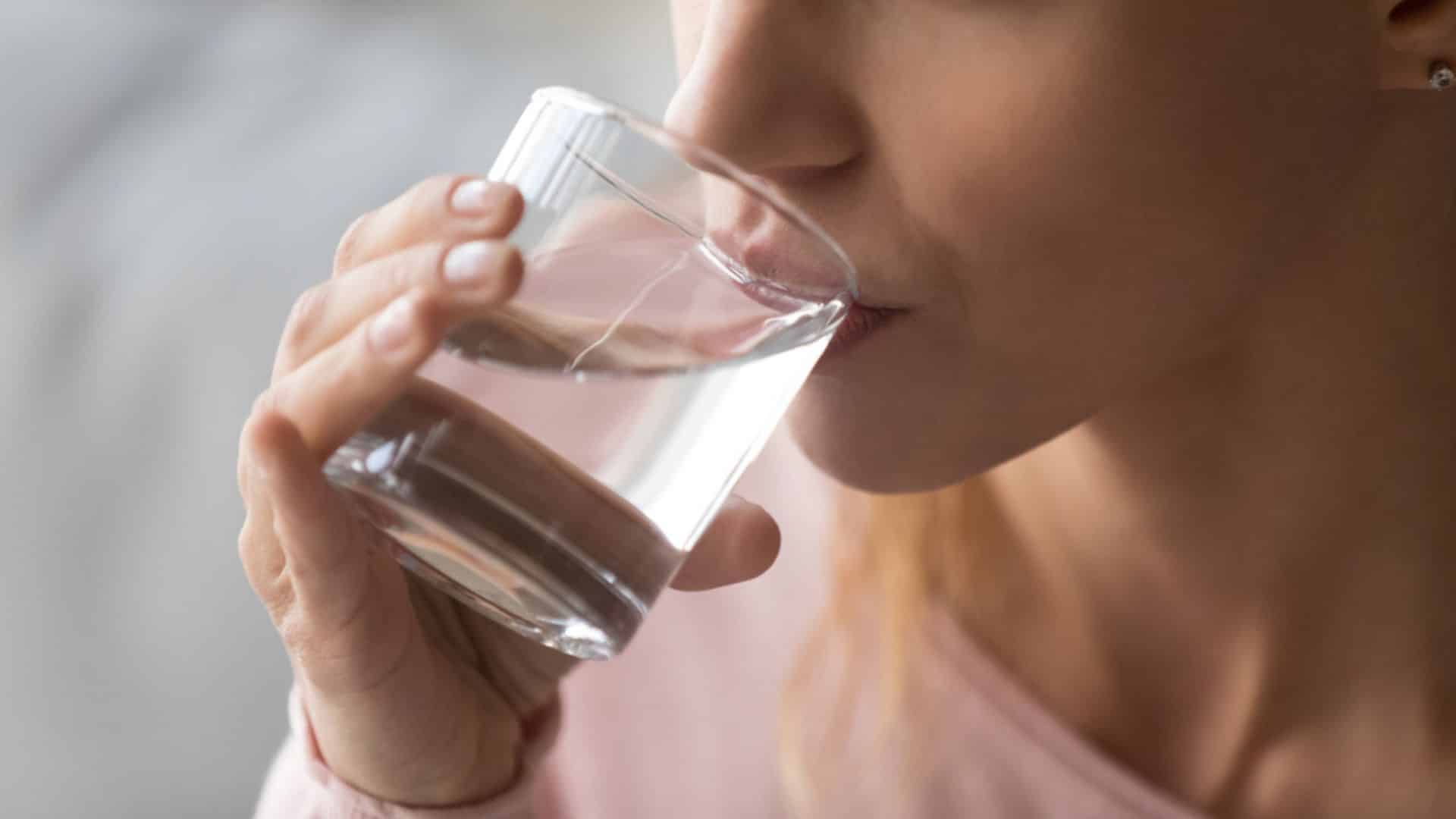 Une mère de famille décède après avoir bu deux litres d'eau : les circonstances du drame se précisent