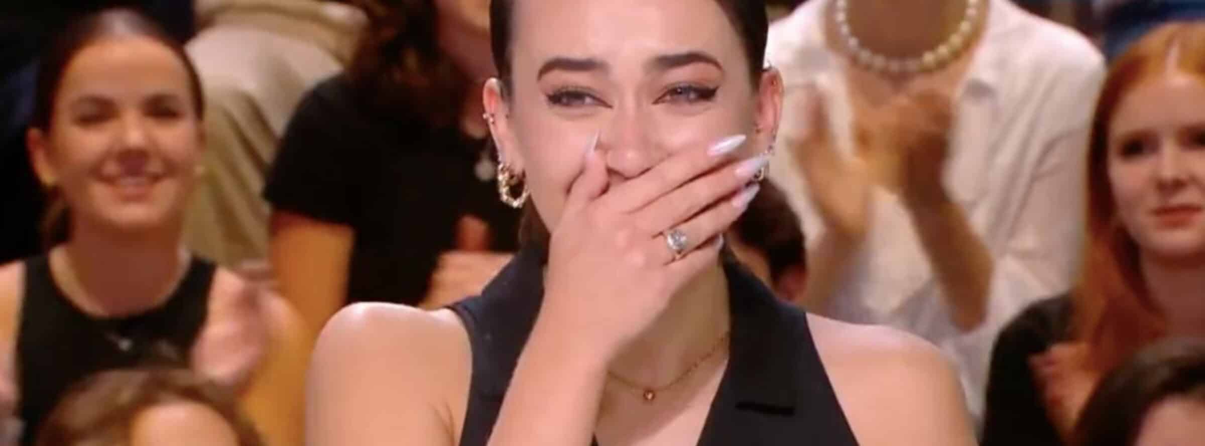 Star Academy : Lola, première candidate de la nouvelle saison, apprend sa sélection en direct et fond en larmes