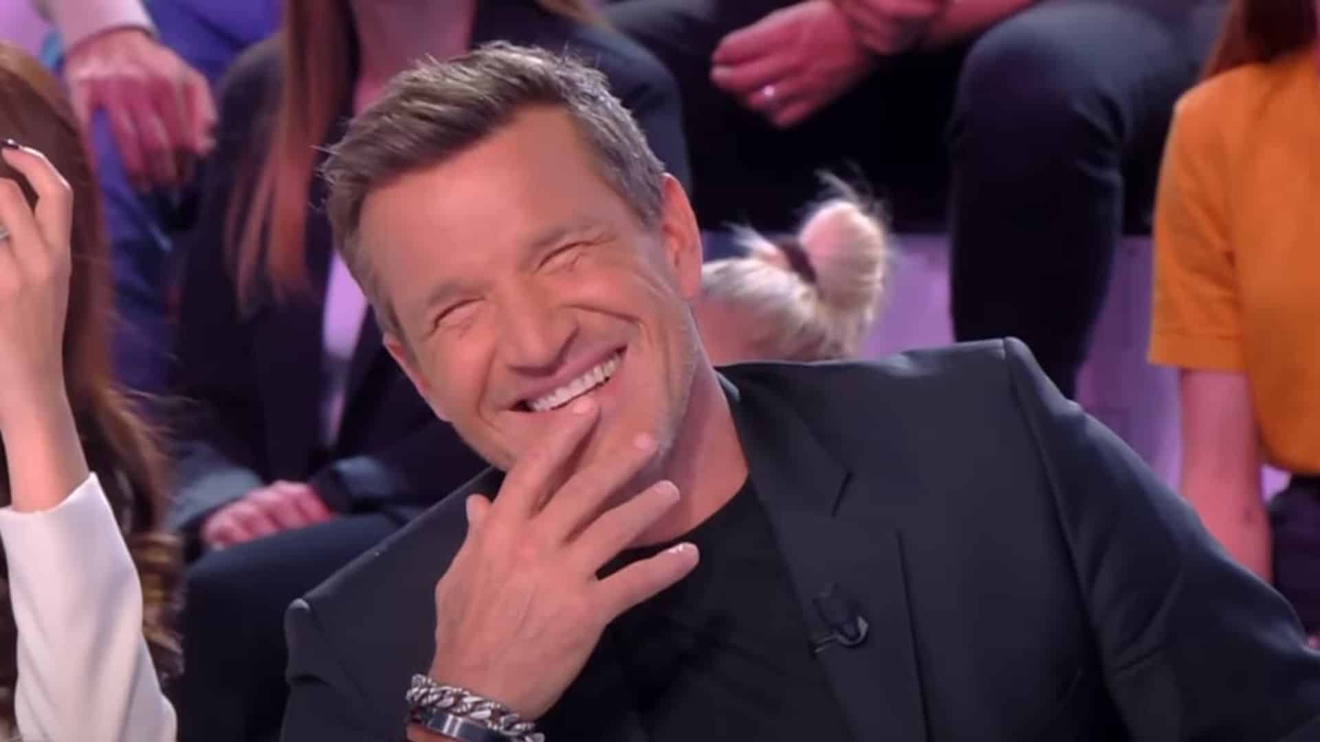 'Il m’a fait un virement' : Benjamin Castaldi explique qu’un chroniqueur de TPMP lui a donné une belle somme d'argent