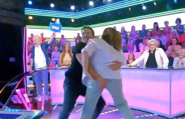 TPMP : Alex Goude met une main aux fesses de Valérie Benaïm, Cyril Hanouna le recadre sèchement