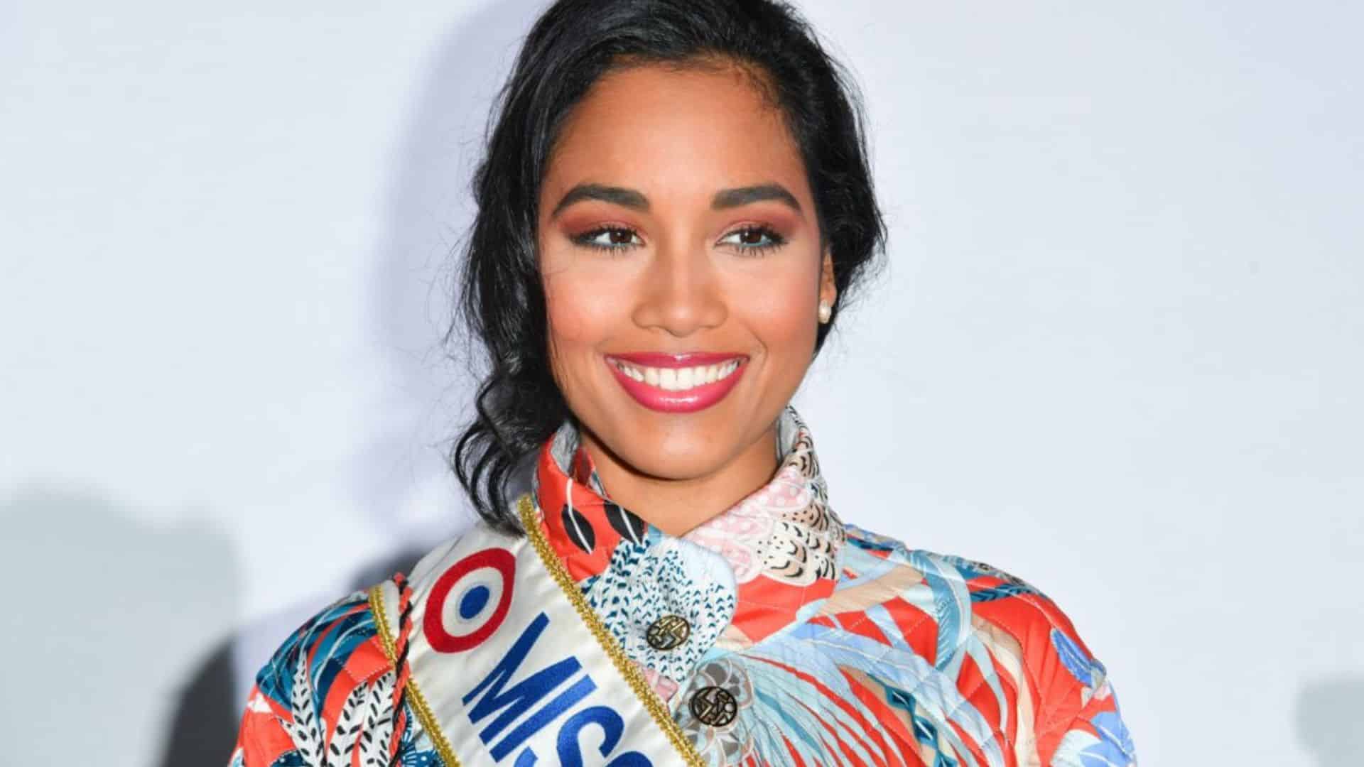 'J’ai l’impression d’être dans une série' : coup dur pour Clémence Botino, l'élection Miss Monde 2024 reportée