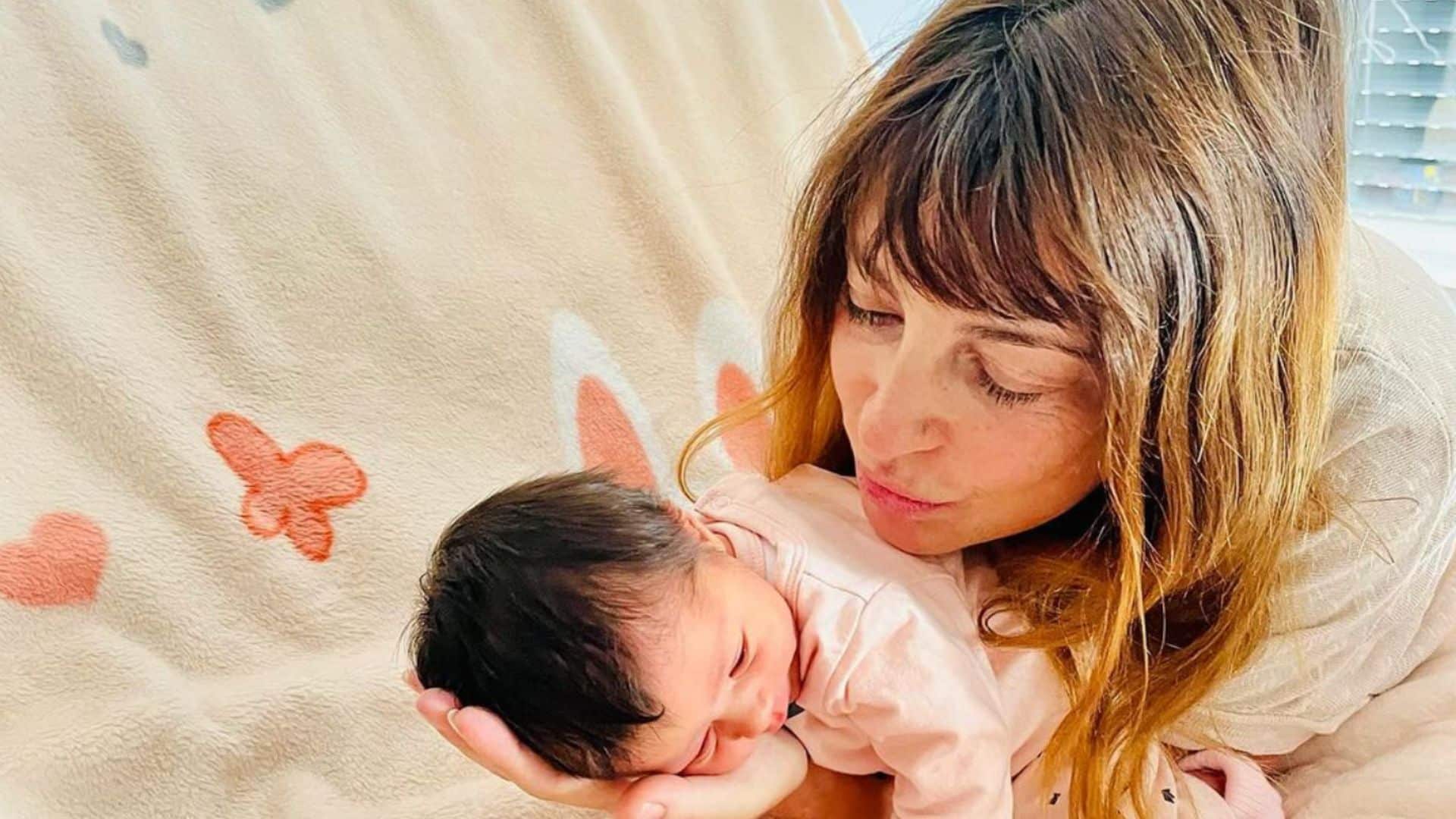 Ève Angeli : la chanteuse a donné naissance à une petite fille, son original prénom interpelle