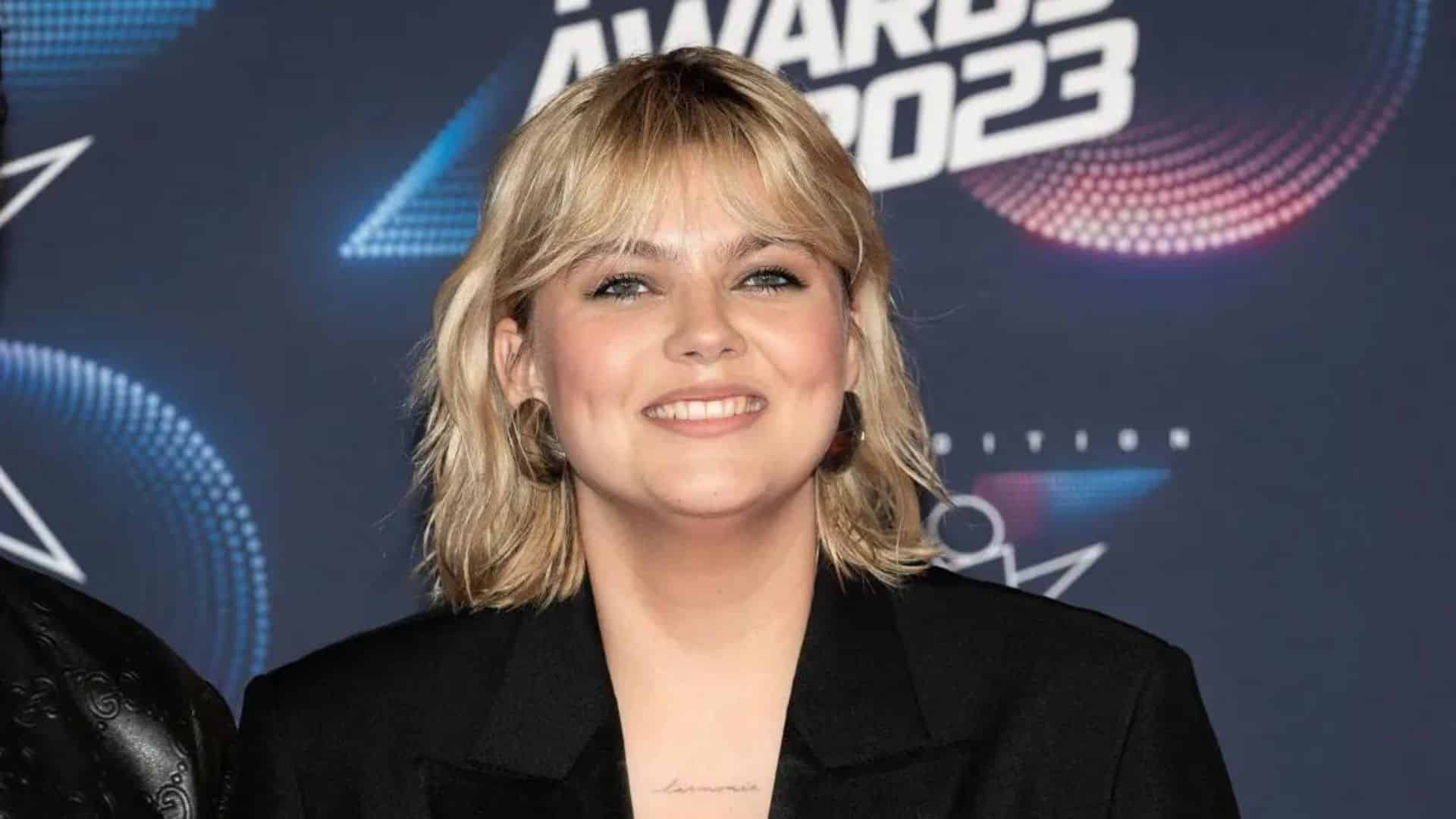 Louane : l'identité de la candidate de télé-réalité avec qui elle partage un tatouage se précise