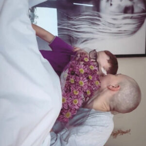 Caroline Receveur atteinte d’un cancer : l'adorable geste de son fils Marlon après sa mastectomie se précise