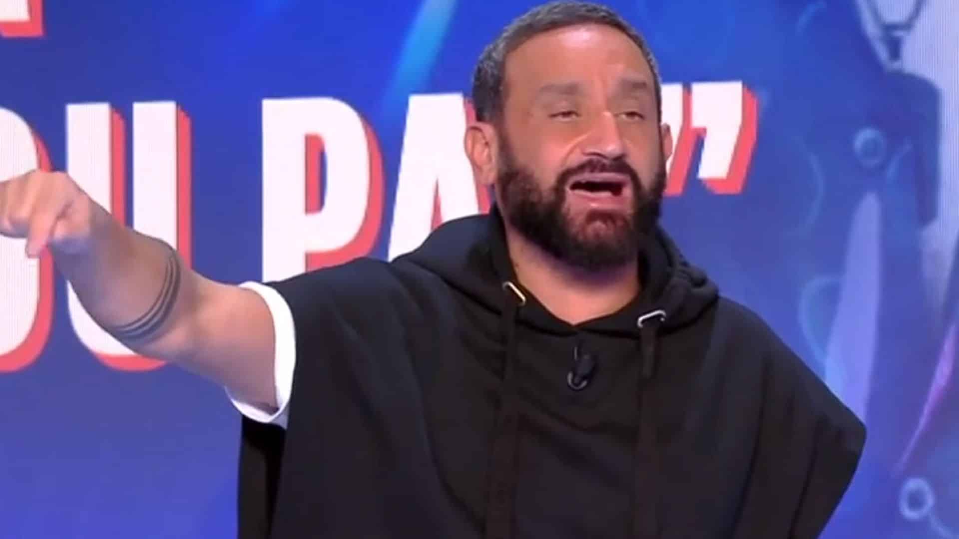 Cyril Hanouna accusé de traumatiser ses chroniqueurs dans TPMP : il répond et donne leurs salaires