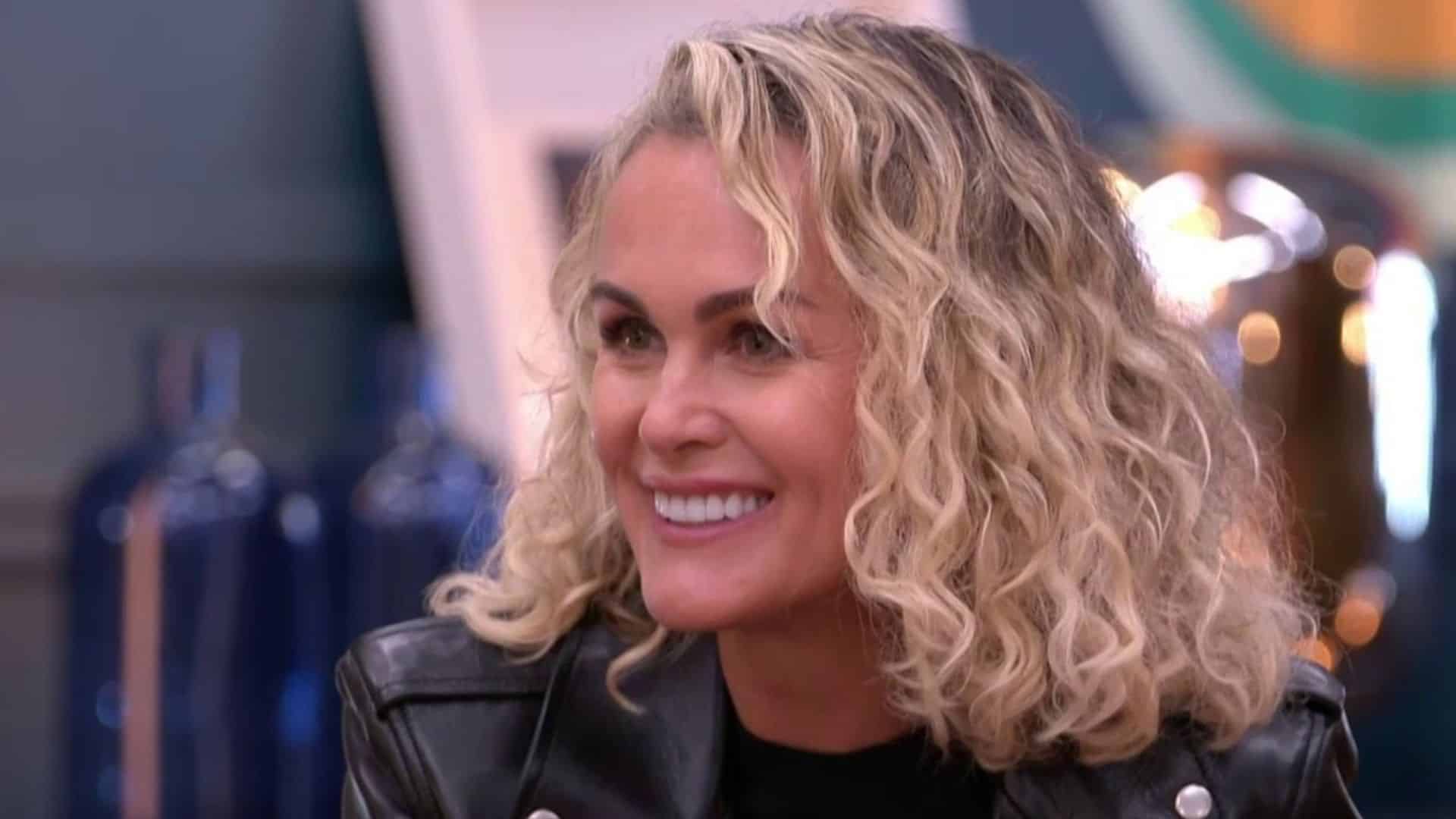 Laeticia Hallyday : son passage au château de la Star Academy interpelle les internautes