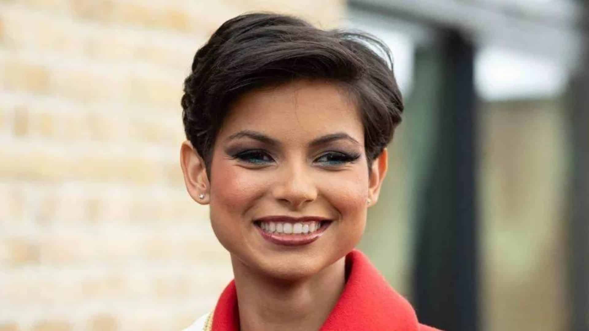 "Vous êtes magnifique" : Ève Gilles (Miss France 2024) fait sensation pour Noël