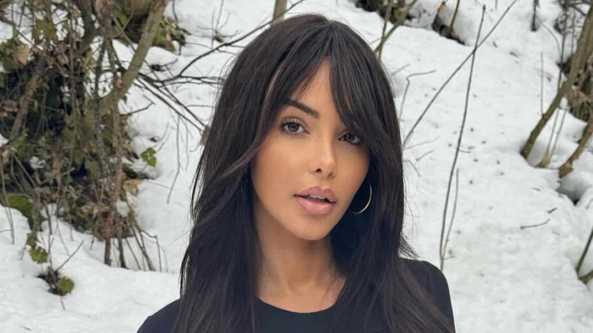 "Pour un Noël c'est triste" : Nabilla Vergara pose en famille pour Noël, les internautes perplexes