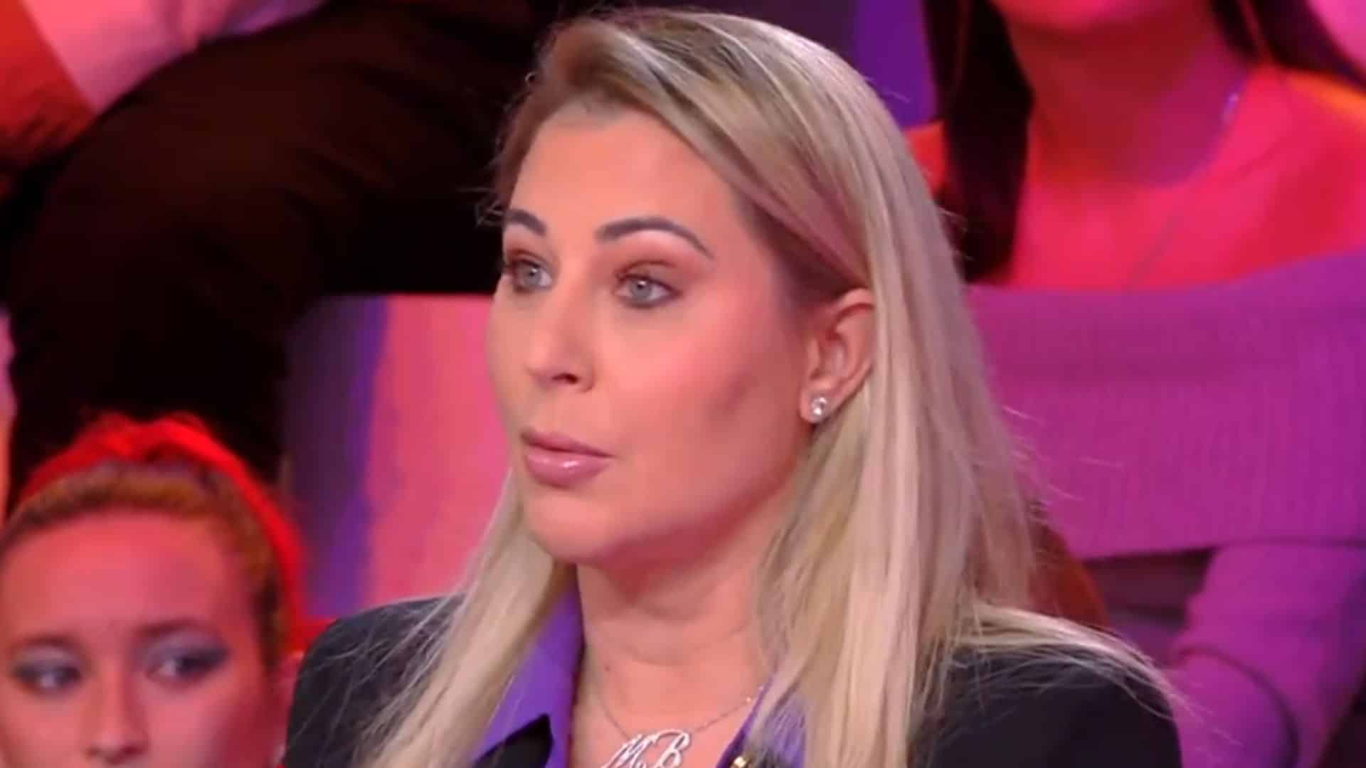 "Ma petite sœur s'est fait arnaquer par Maeva Ghennam" : une chroniqueuse de TPMP s'en prend à Magali Berdah