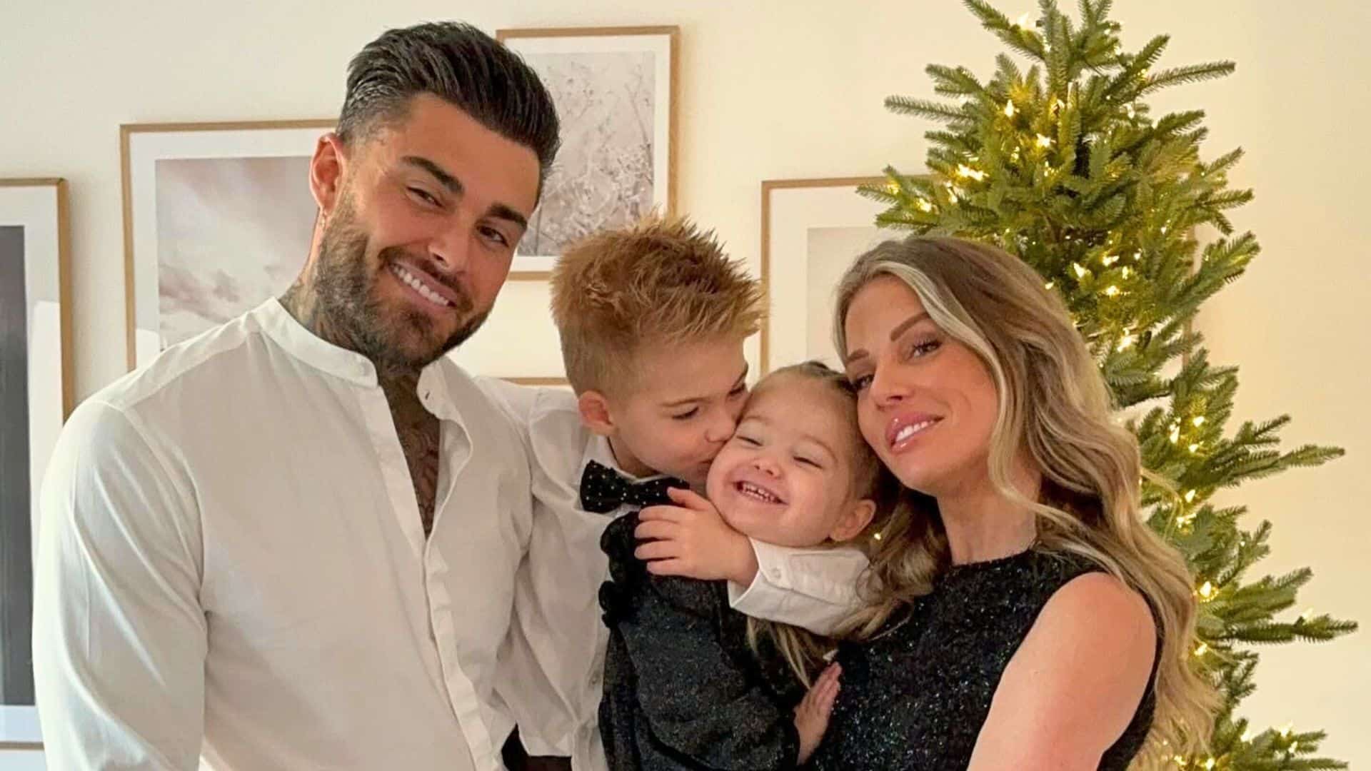 "Il ressemble à l’ex de sa femme" : Jessica et Thibault fêtent Noël, la ressemblance avec Julien Tanti interpelle