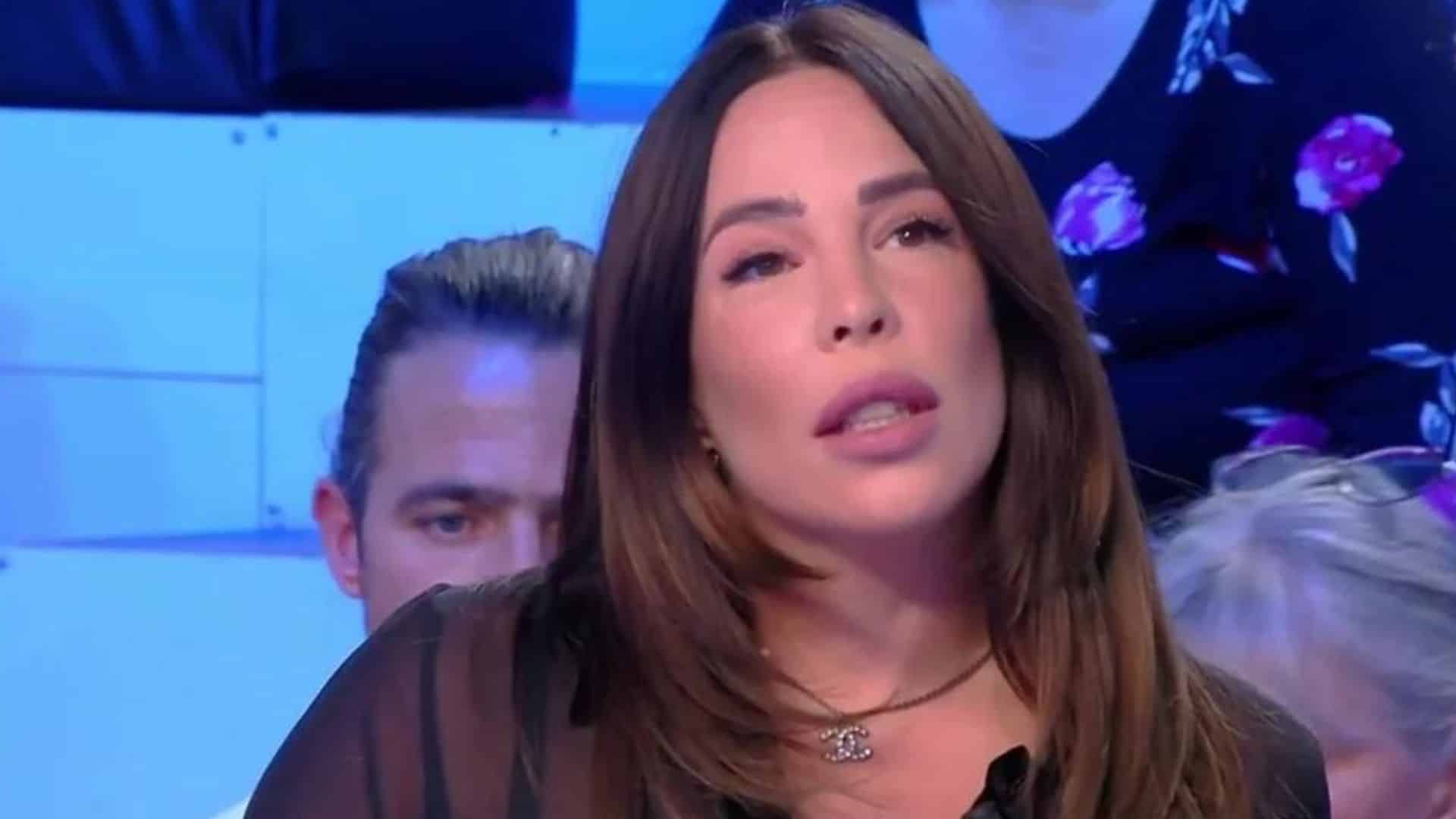 Kim Glow : accusée d'utiliser sa fille pour se faire de l'argent, elle prend la parole