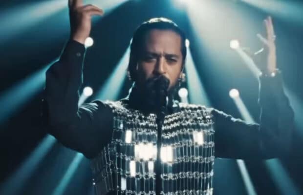 Slimane : il chante une nouvelle version de "Mon amour" pour l'Eurovision 2024, la toile conquise