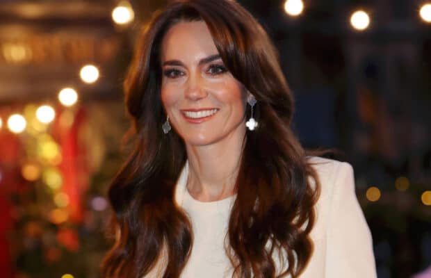 Kate Middleton : son oncle s'exprime sur sa première rencontre avec William et interpelle les internautes