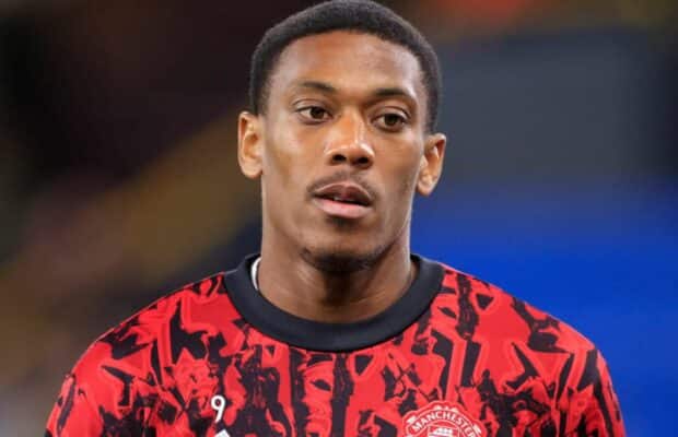 Anthony Martial : en couple et déjà infidèle à sa chérie ? Il est aperçu très proche d'une autre jeune femme