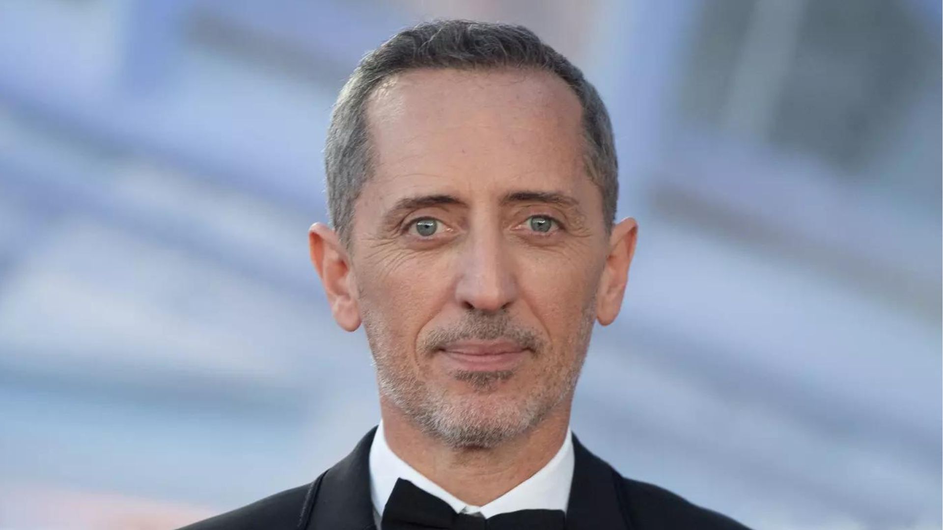 Gad Elmaleh : il avoue avoir pris "des vannes à des américains" après les accusations de plagiat