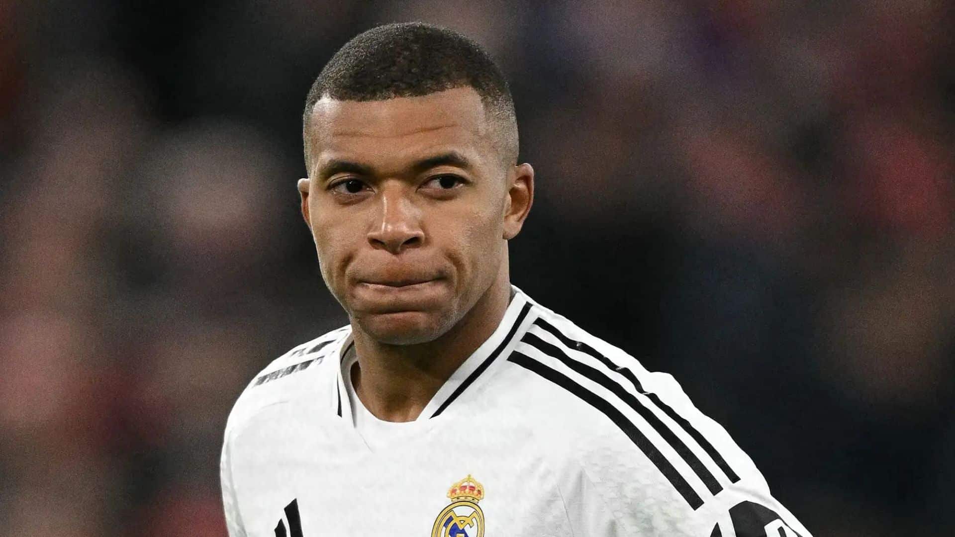 Kylian Mbappé : en froid avec le PSG, il pourrait bien renverser le système