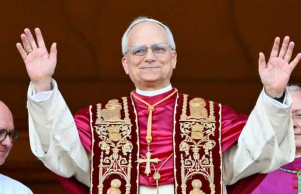 Robert Francis Prevost devient le Pape Léon XIV : le pontife de 69 ans déjà mêlé à une affaire d'agression au Pérou