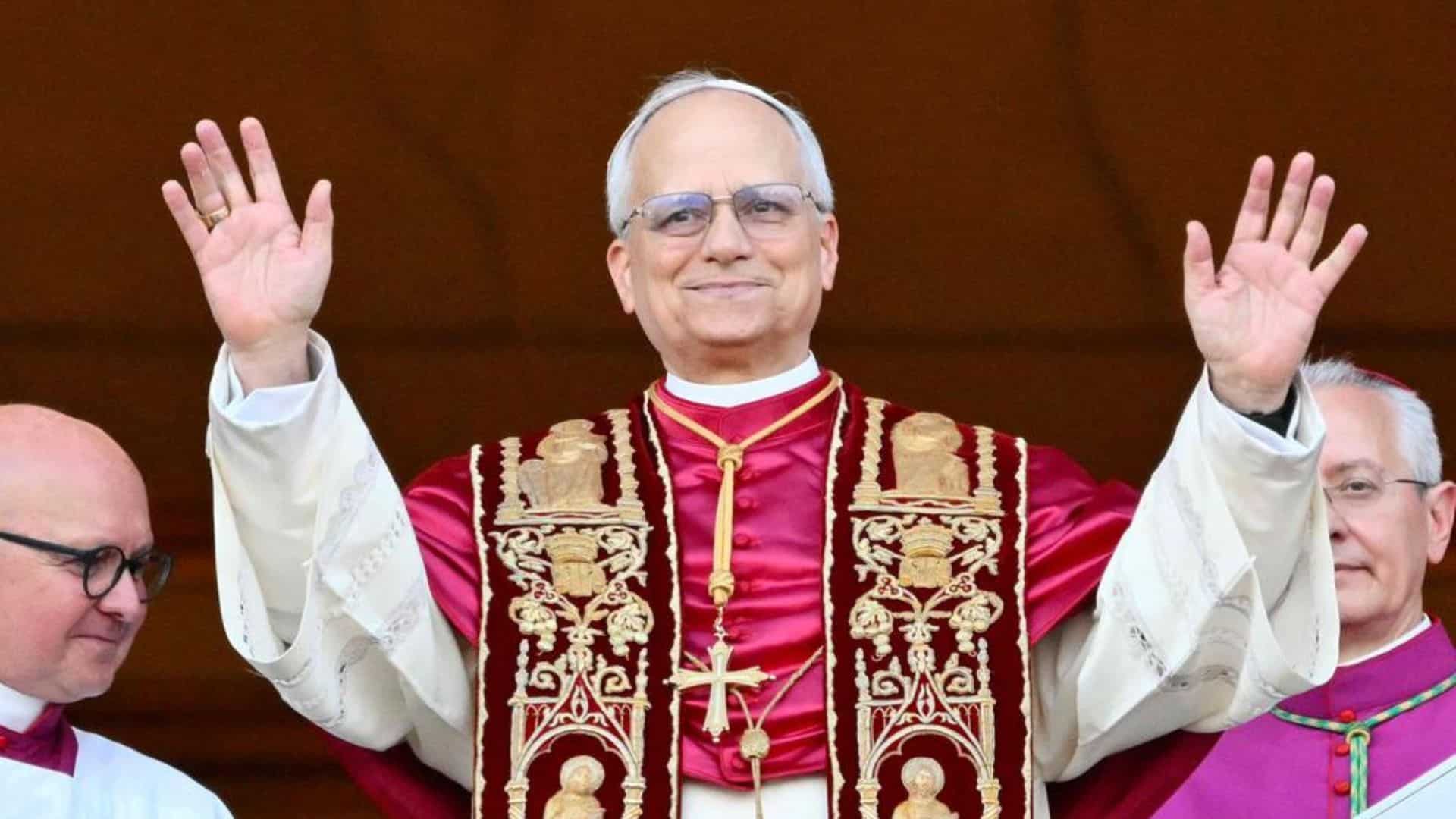 Robert Francis Prevost devient le Pape Léon XIV : le pontife de 69 ans déjà mêlé à une affaire d'agression au Pérou