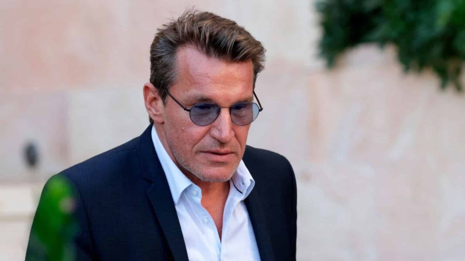 Benjamin Castaldi : il montre l’état de sa main après son accident d’hélicoptère