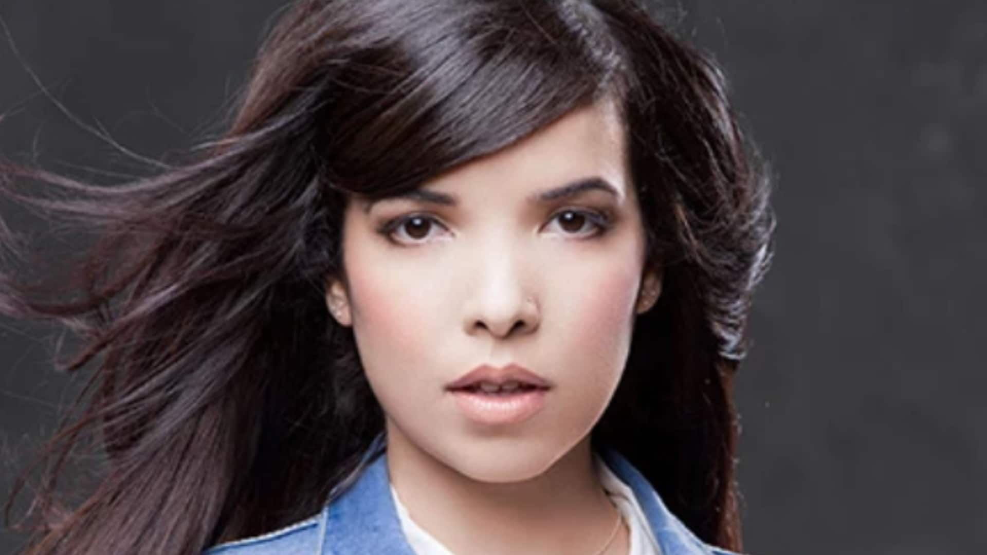 Indila : après 10 ans d'absence, elle réapparaît au cœur de Paris, la Toile s'enflamme