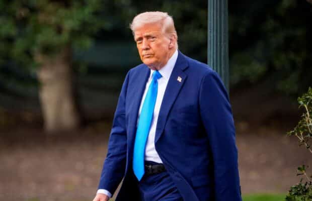Décès du Pape : Donald Trump provoque l’indignation avec une photo à quelques jours du Conclave