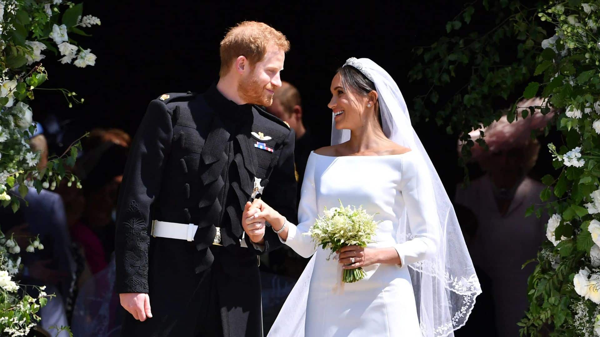 Mariage de Meghan et Harry : un incident avec le personnel aurait valu à Meghan un rappel à l'ordre de la reine Elizabeth II