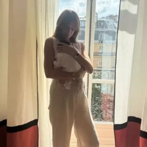 Malika Ménard : elle annonce la naissance de sa fille et donne son adorable prénom