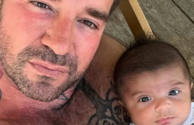Mathieu (L'amour est dans le pré) : il emmène son fils d'un an en soirée, les images alertent les internautes
