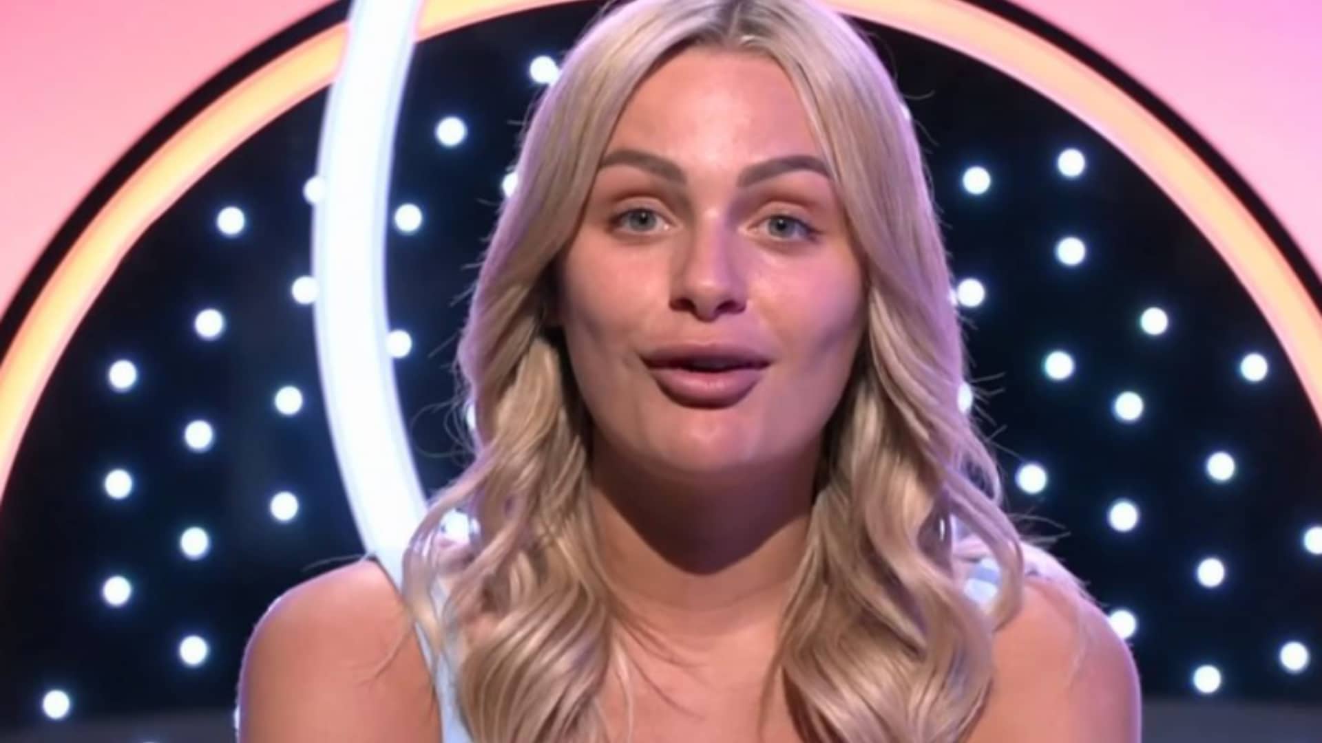Constance (Secret Story) : après les rumeurs de harcèlement, la candidate est accusée de grossophobie