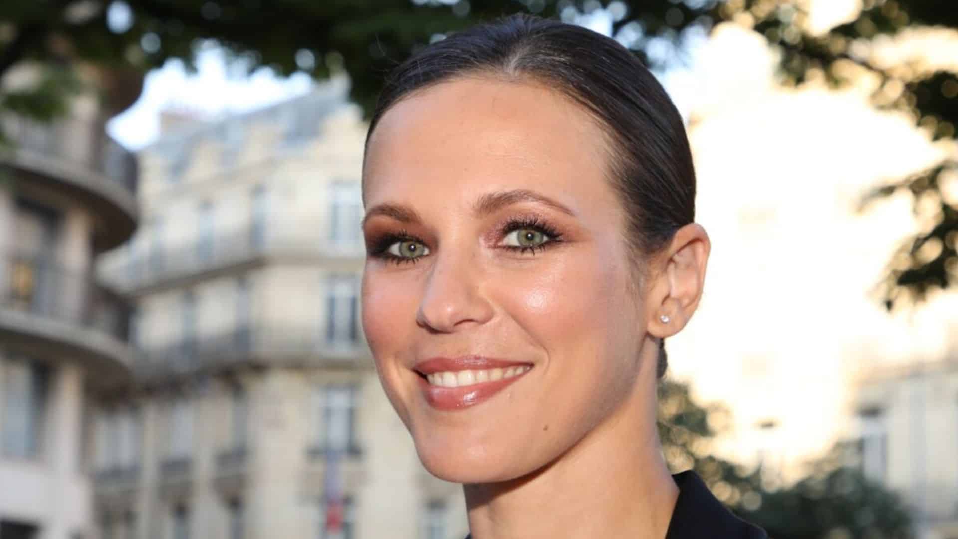 Lorie : la chanteuse avoue avoir déjà "fait quelque chose" de chirurgical