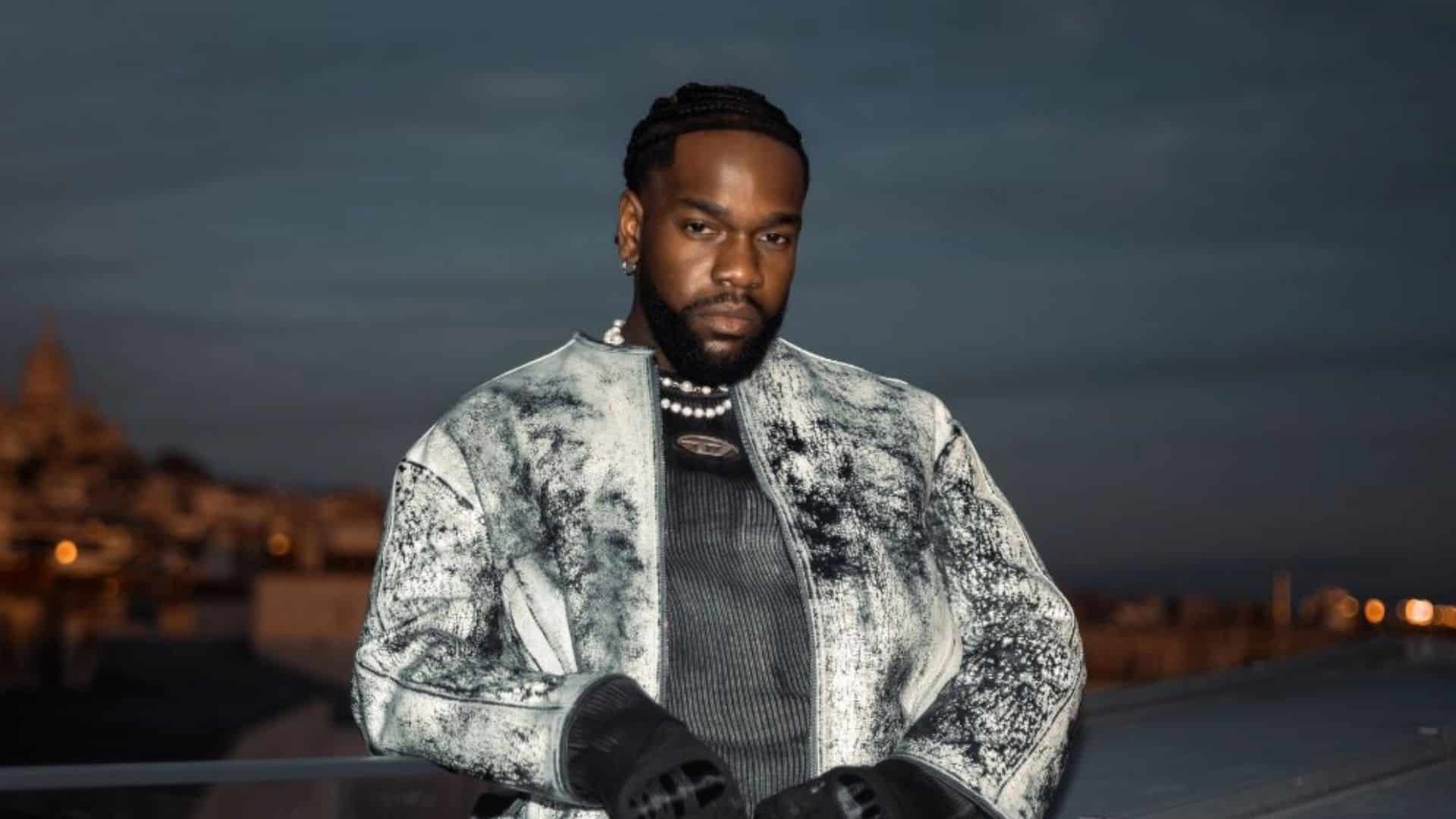 Tayc : le chanteur annonce faire une pause dans sa carrière musicale