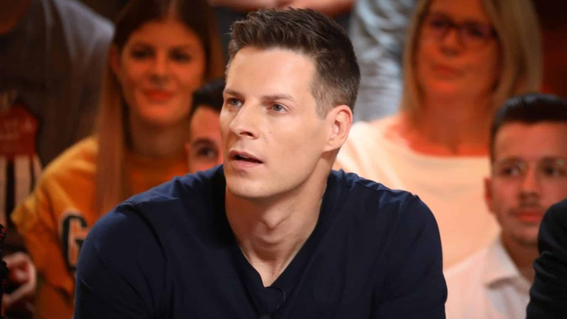 Matthieu Delormeau : après s'être affiché dévêtu sur Instagram, il décide d’agir