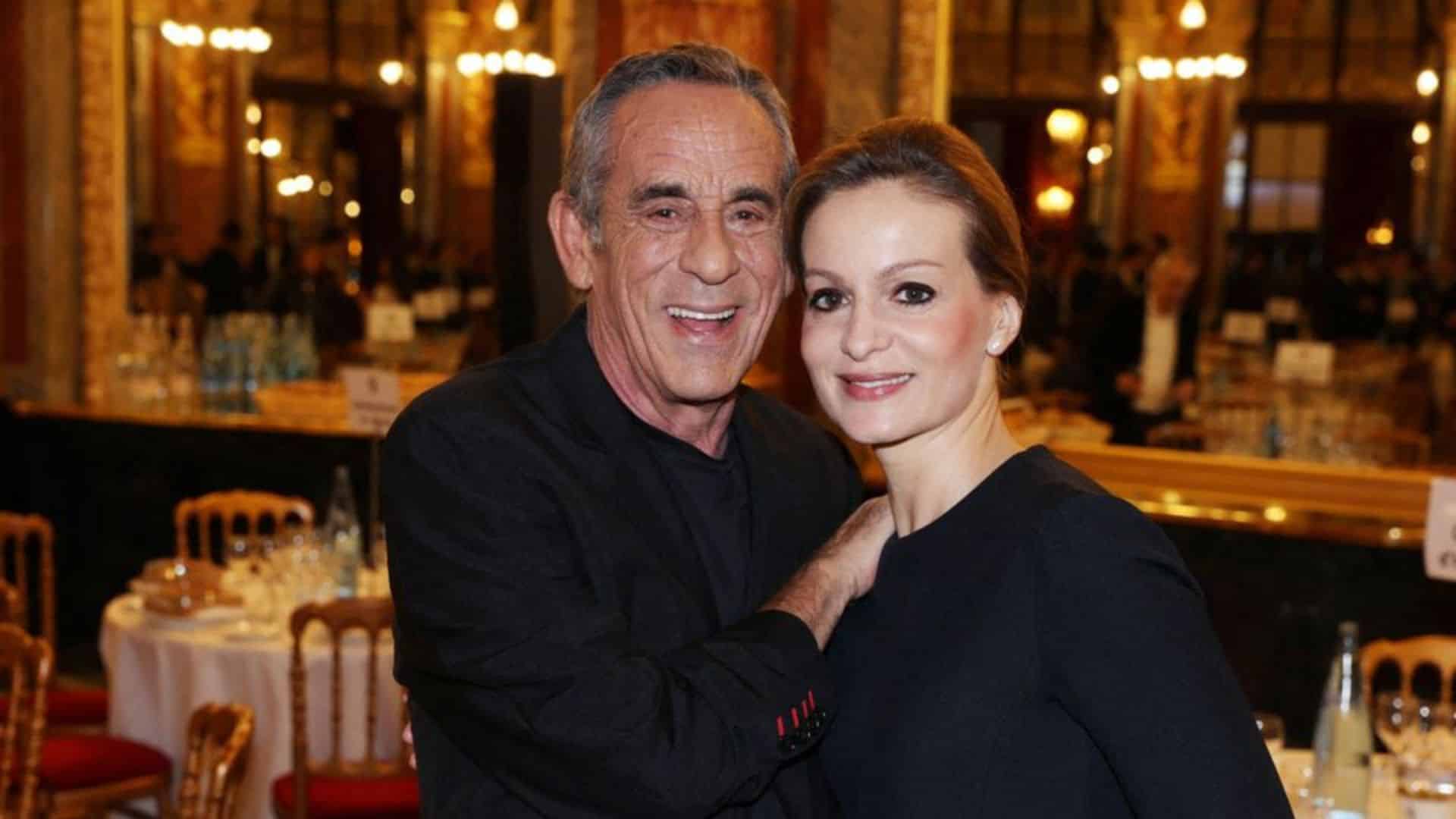 Thierry Ardisson : son épouse Audrey Crespo-Mara attaque en justice le bloggueur qui a annoncé son décès à tort
