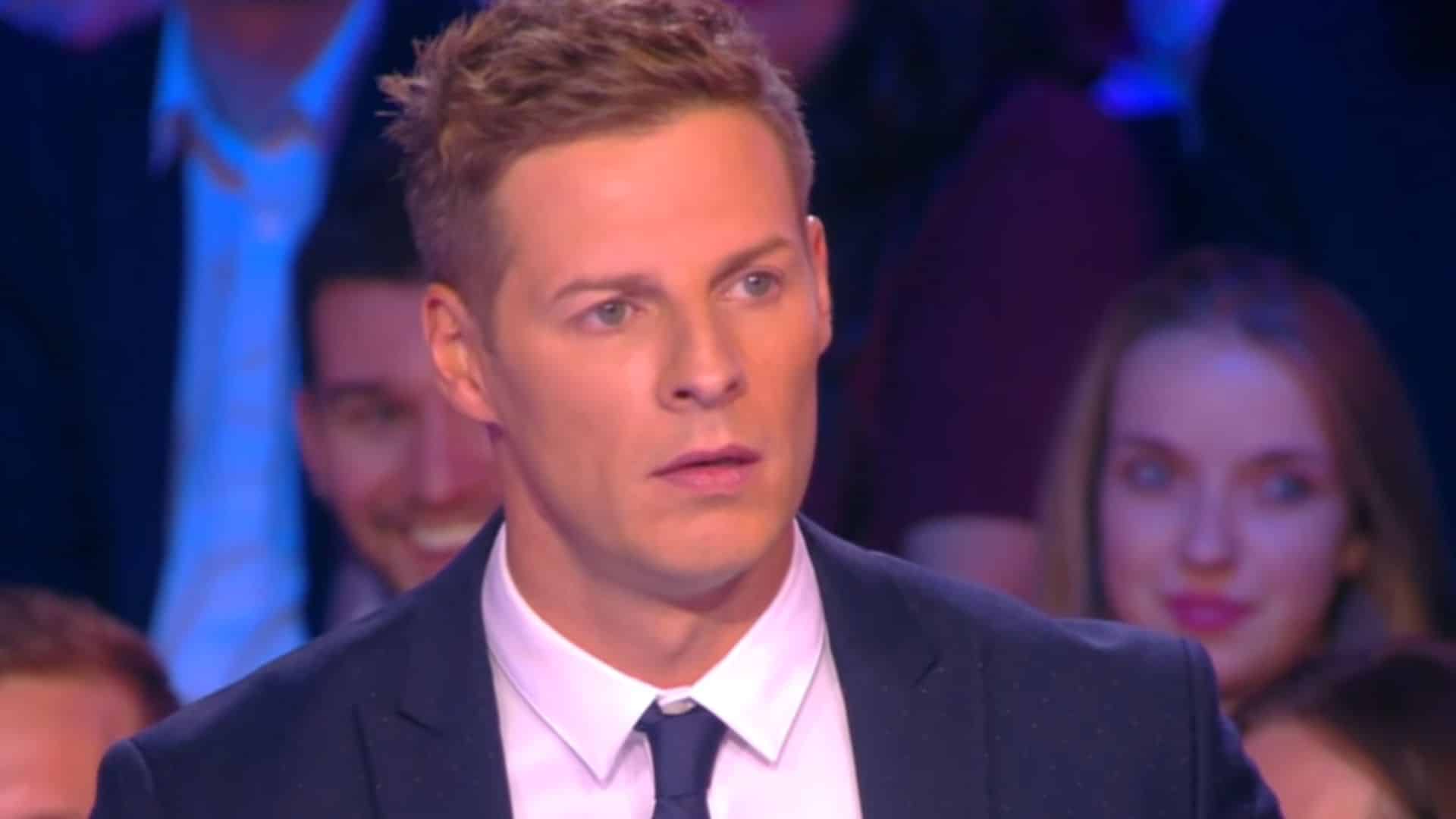 Affaire Matthieu Delormeau : le bijou qu’il portait sur sa vidéo intime surprend les internautes