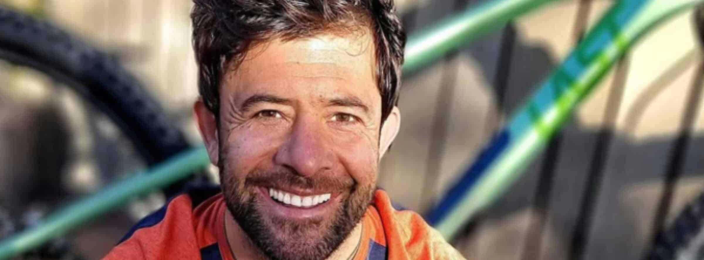 Andreas Tonelli : le cycliste de l'extrême décède après une chute fatale Andreas Tonelli : le cycliste et influenceur perd la vie après une chute