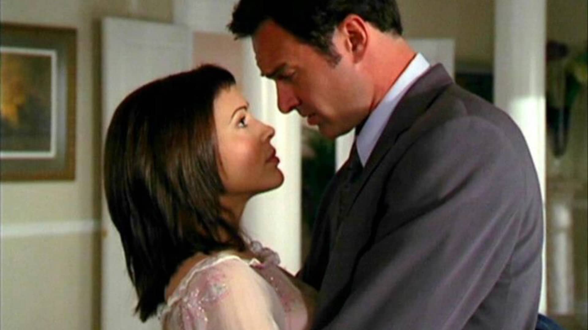 Décès de Julian McMahon : l’interprète de Cole Turner a-t-il été en couple avec Alyssa Milano ?
