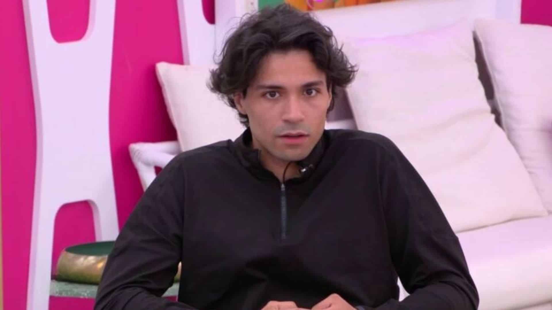 Secret Story : Mayer fait un choix qui étonne à seulement 2 semaines de la finale